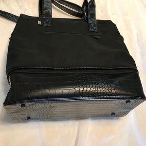 beis convertible weekender